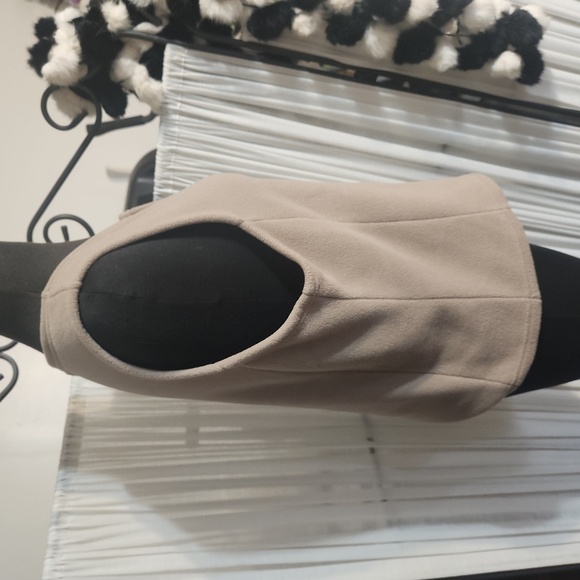 L.L.BEAN FLEECE VEST MEDIUM - Picture 2 of 9